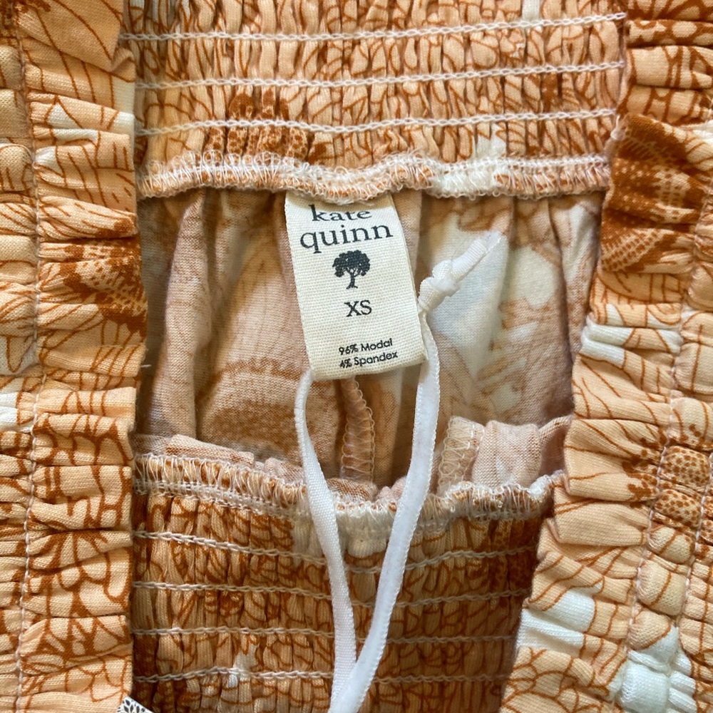 Kate Quinn floral smocked shorts - Picture 2 of 3